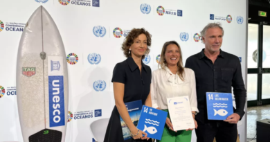 Surfista Maya Gabeira é nomeada embaixadora da Unesco para o oceano e a juventude Surfista Maya Gabeira é nomeada embaixadora da Unesco para o oceano e a juventude